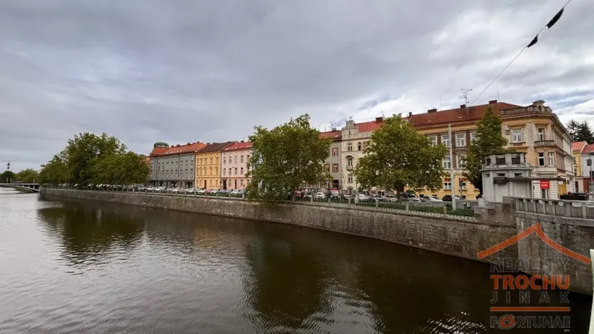 Pronájem bytu 3+1, Hradec Králové, Eliščino nábřeží, 86 m2