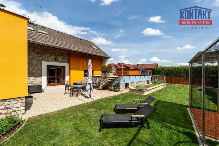Prodej rodinného domu, Dubné, 261 m2