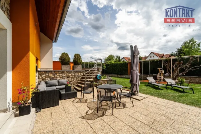 Prodej rodinného domu, Dubné, 261 m2