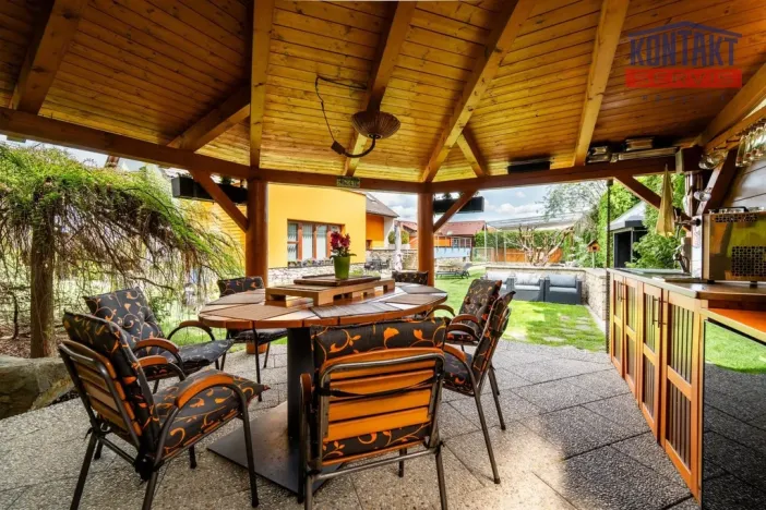 Prodej rodinného domu, Dubné, 261 m2