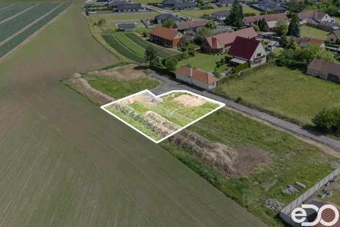 Prodej pozemku pro bydlení, Kovanice, 666 m2