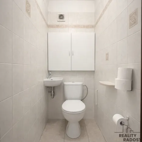 Prodej bytu 4+1, Praha, K rovinám, 91 m2