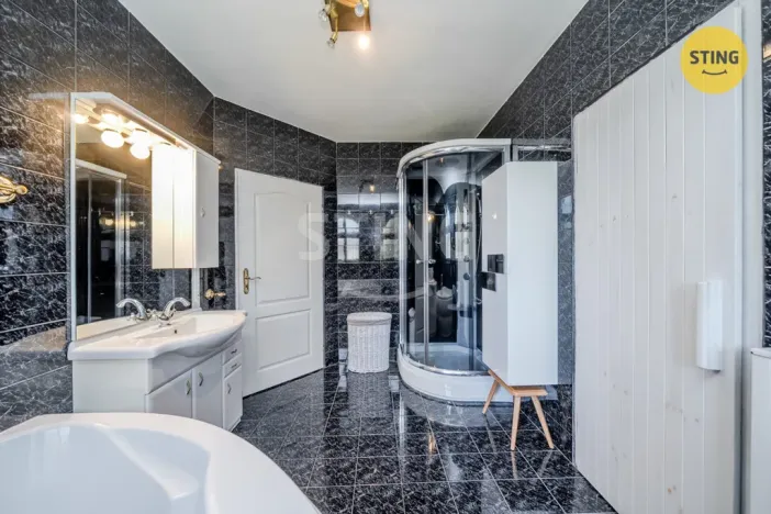 Prodej vily, Frýdek-Místek, Stará Riviera, 249 m2