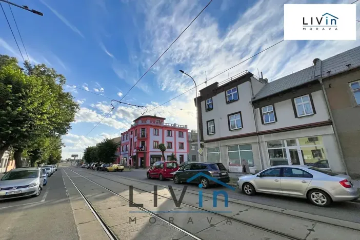 Pronájem obchodního prostoru, Olomouc, Smrčkova, 32 m2