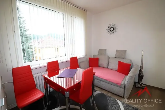 Pronájem bytu 1+1, Děčín - Děčín VI-Letná, Krásnostudenecká, 35 m2