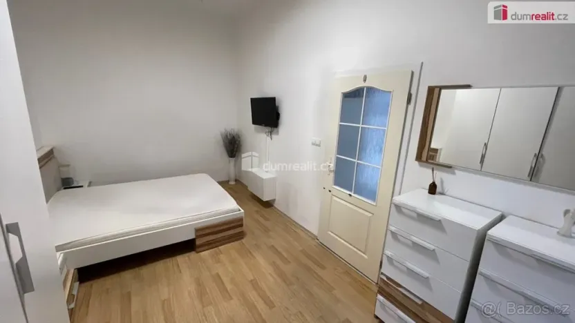Pronájem bytu 2+1, Praha - Vinohrady, 75 m2