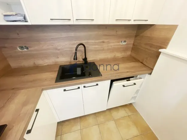 Pronájem bytu 1+kk, Praha, Kutnohorská, 34 m2