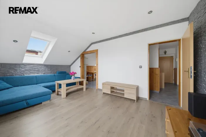 Prodej bytu 2+1, Nová Role, U Plynárny, 69 m2