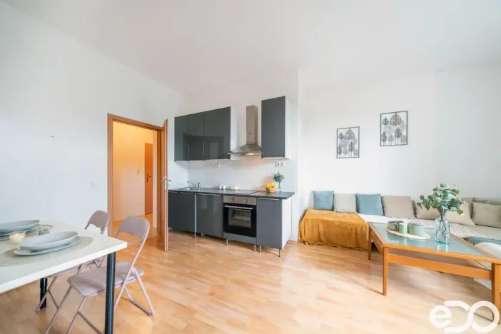 Pronájem bytu 2+kk, Praha, Husinecká, 45 m2