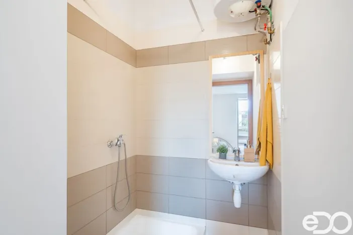Pronájem bytu 2+kk, Praha, Husinecká, 45 m2