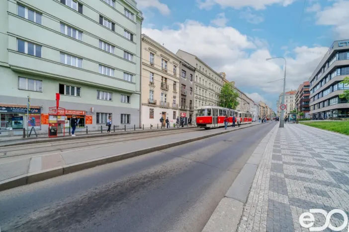 Pronájem bytu 2+kk, Praha, Husinecká, 45 m2