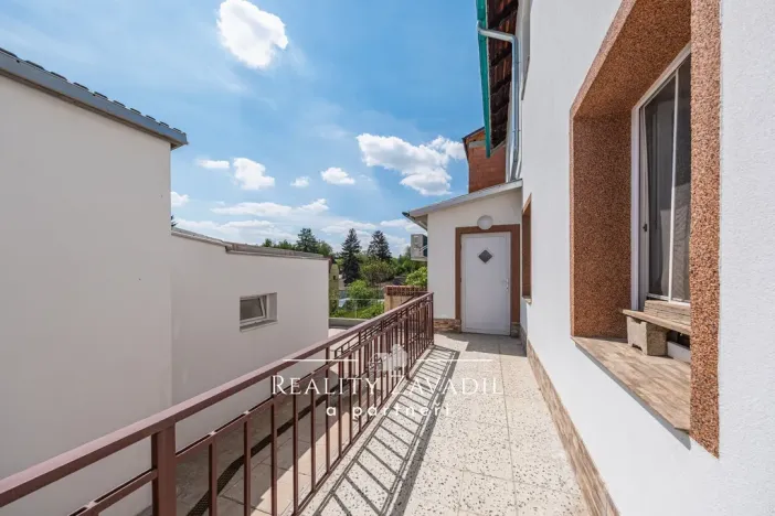 Prodej výrobních prostor, Koleč, 940 m2