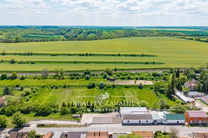 Prodej výrobních prostor, Koleč, 940 m2
