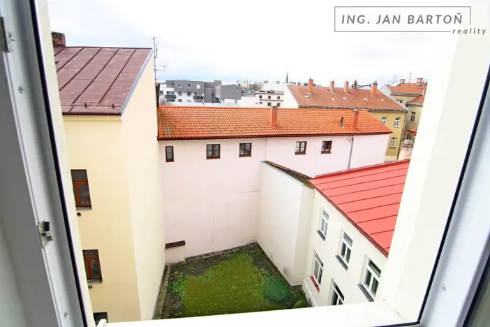 Pronájem bytu 1+kk, Jihlava, Palackého, 35 m2