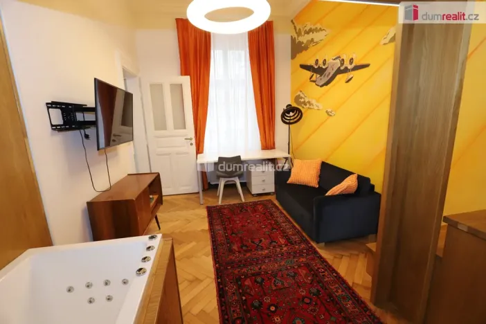 Pronájem bytu 1+1, Praha - Nové Město, Hálkova, 32 m2