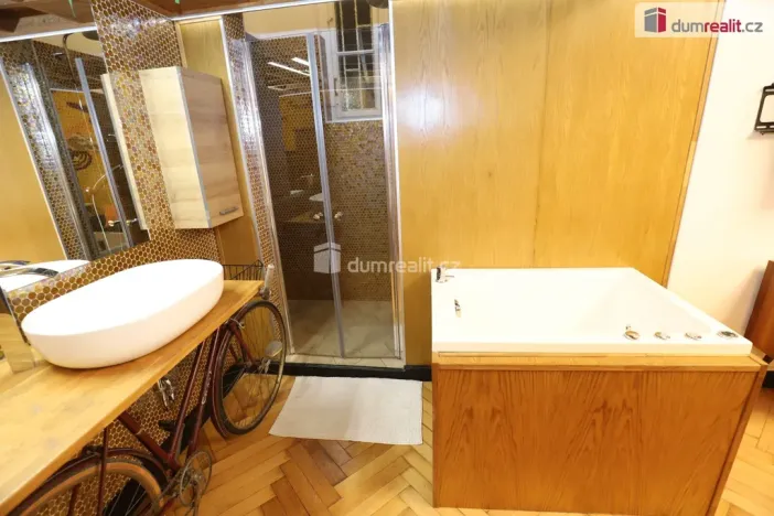 Pronájem bytu 1+1, Praha - Nové Město, Hálkova, 32 m2