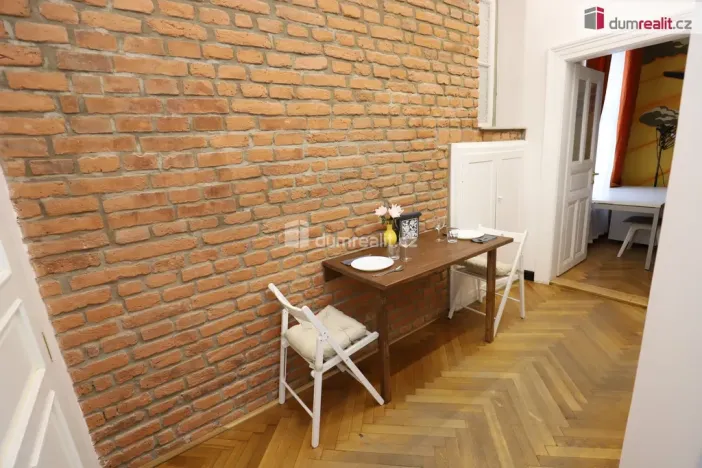 Pronájem bytu 1+1, Praha - Nové Město, Hálkova, 32 m2