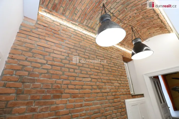 Pronájem bytu 1+1, Praha - Nové Město, Hálkova, 32 m2