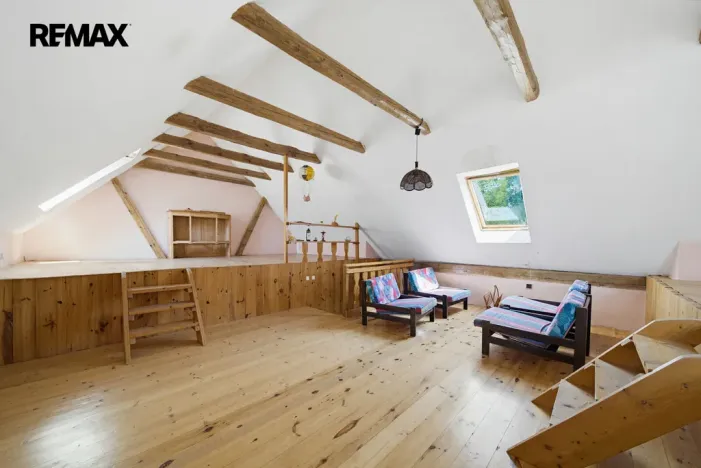 Prodej komerčního pozemku, Blatno, 105830 m2