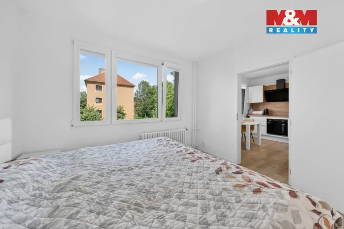 Prodej bytu 3+1, Třeboň - Třeboň II, Nádražní, 63 m2
