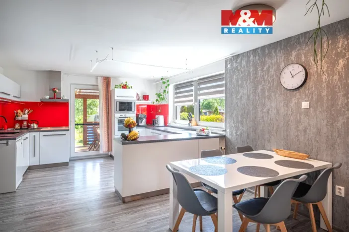 Prodej rodinného domu, Volary, Budějovická, 240 m2
