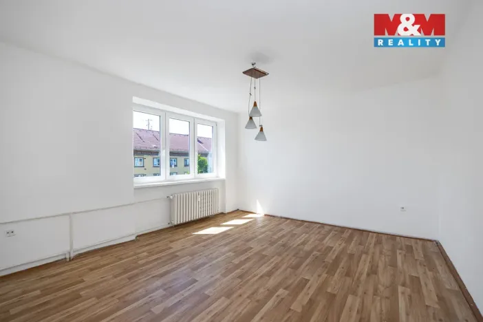 Prodej bytu 2+1, Pardubice - Zelené Předměstí, Čs. armády, 65 m2