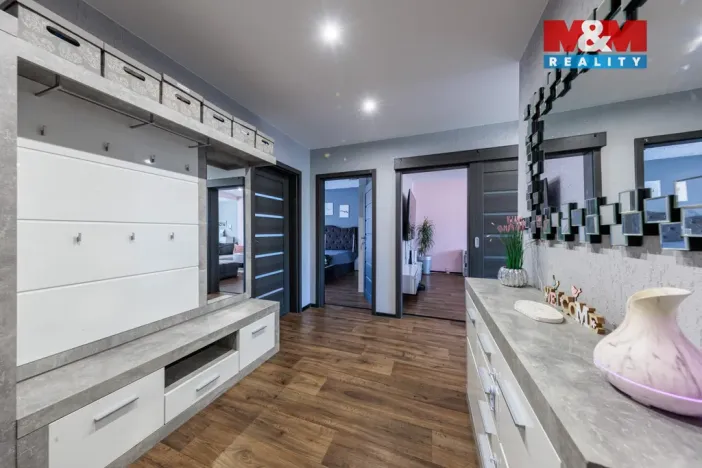 Prodej bytu 3+1, Horní Slavkov, Dlouhá, 76 m2