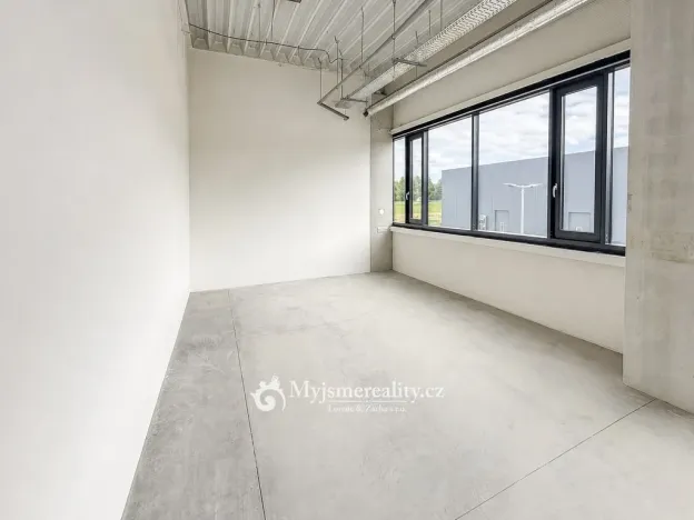 Pronájem kanceláře, Dyje, 270 m2