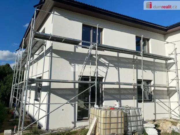 Prodej bytu 3+kk, Tehov, 83 m2