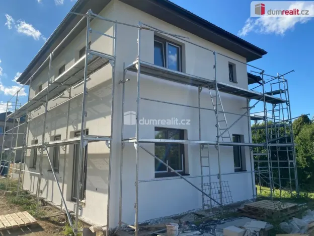 Prodej bytu 3+kk, Tehov, 83 m2