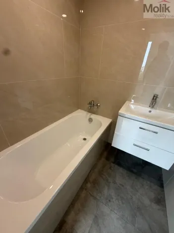 Prodej bytu 3+1, Most, Česká, 81 m2