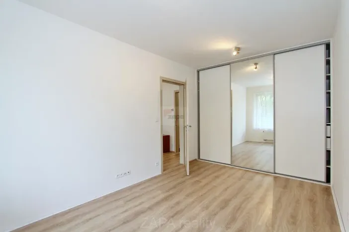 Pronájem bytu 2+kk, Praha - Horní Měcholupy, Mantovská, 52 m2