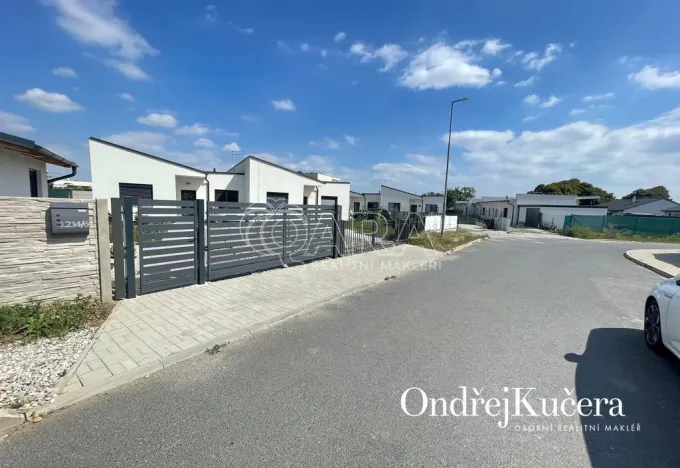 Prodej rodinného domu, Buštěhrad, Vrbová, 95 m2