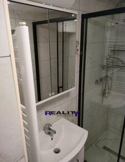Pronájem bytu 1+1, Kryry, Hlavní, 29 m2