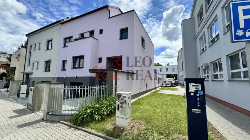 Pronájem bytu 2+1, Uherské Hradiště, Kollárova, 45 m2
