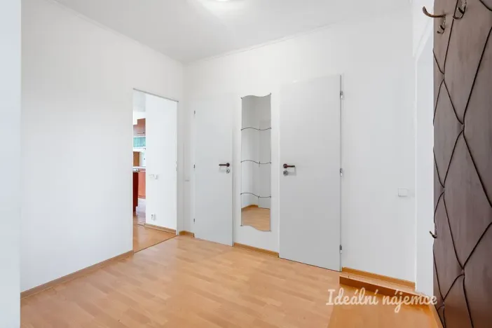 Pronájem bytu 3+kk, Praha, Ratibořská, 79 m2