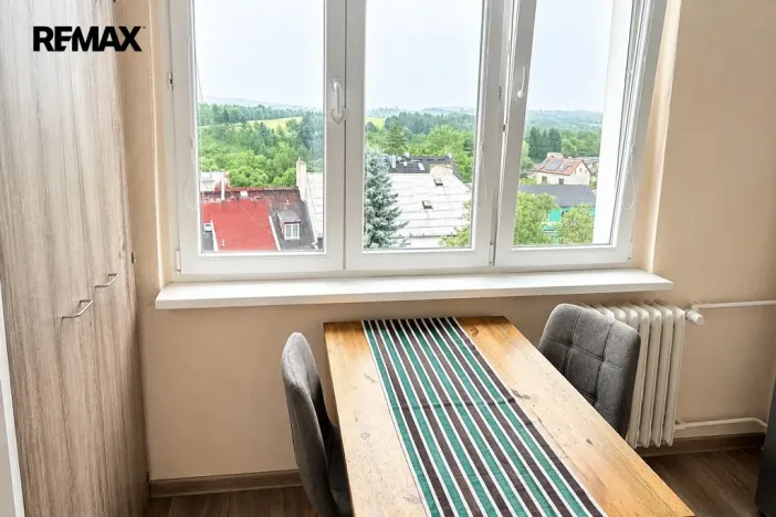 Prodej bytu 2+1, Karlovy Vary - Stará Role, Závodu míru, 68 m2