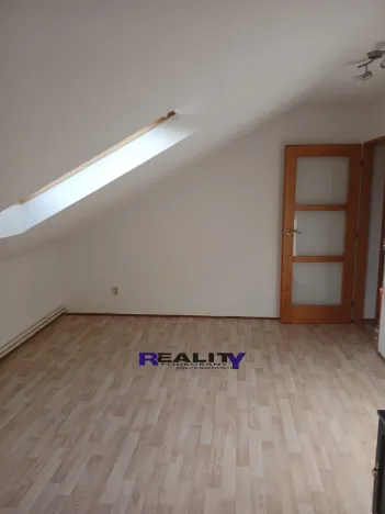 Pronájem bytu 3+1, Očihov, 130 m2