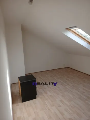 Pronájem bytu 3+1, Očihov, 130 m2