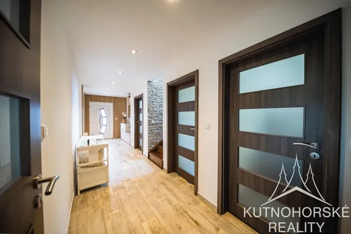 Prodej rodinného domu, Církvice, 154 m2