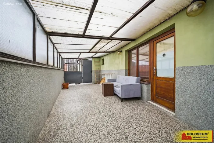 Prodej rodinného domu, Pohořelice, 350 m2