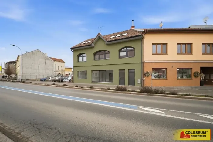 Prodej rodinného domu, Pohořelice, 350 m2