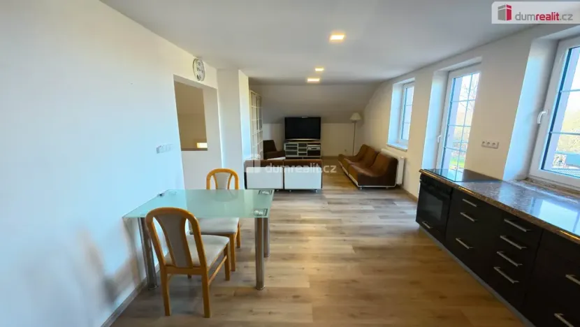 Prodej rodinného domu, Bystřice - Ouběnice, 300 m2