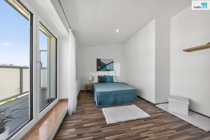 Prodej bytu 2+kk, Jesenice, Sluneční, 58 m2