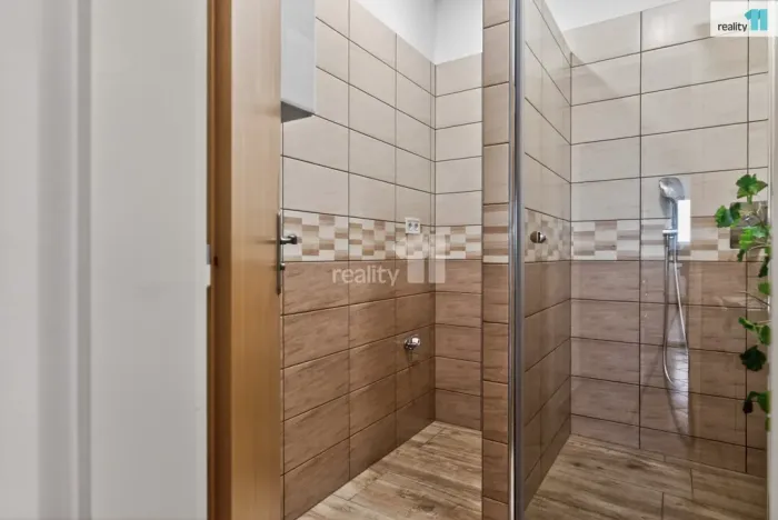 Prodej bytu 2+kk, Jesenice, Sluneční, 58 m2