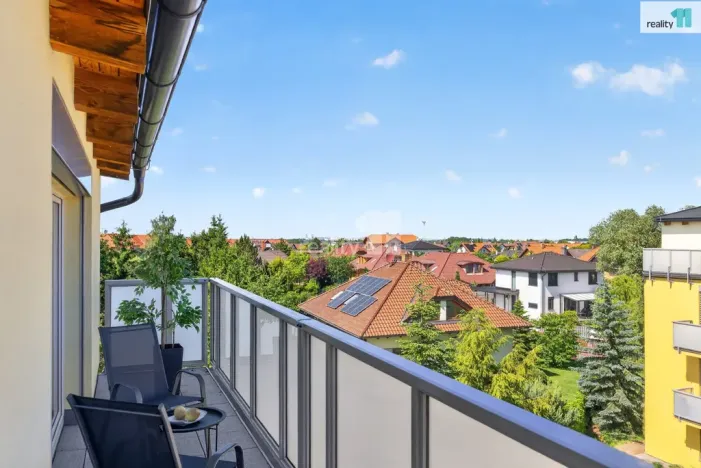 Prodej bytu 2+kk, Jesenice, Sluneční, 58 m2