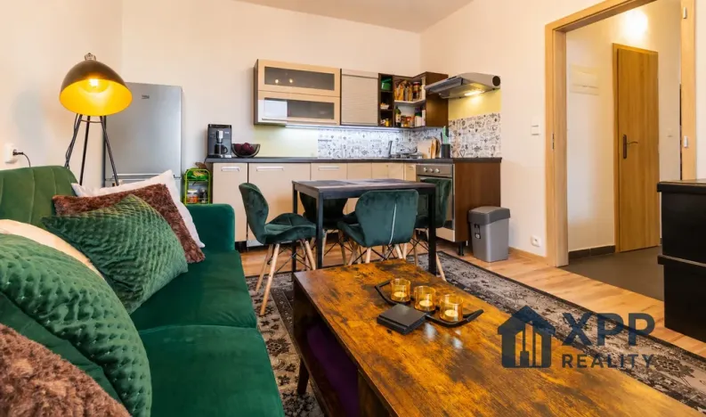 Pronájem bytu 2+kk, Tábor, Sofijská, 42 m2