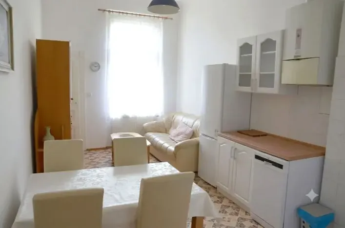 Pronájem bytu 3+kk, Praha - Vinohrady, Polská, 86 m2