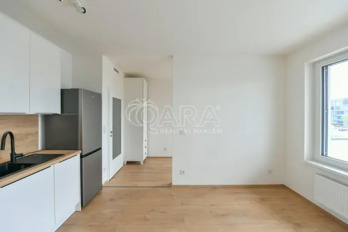 Pronájem bytu 1+kk, Praha - Hostivař, U továren, 34 m2