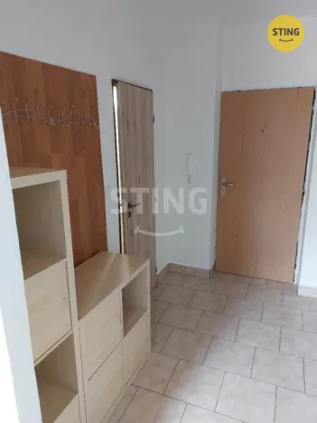 Pronájem bytu 1+1, Ostrava, Krestova, 41 m2